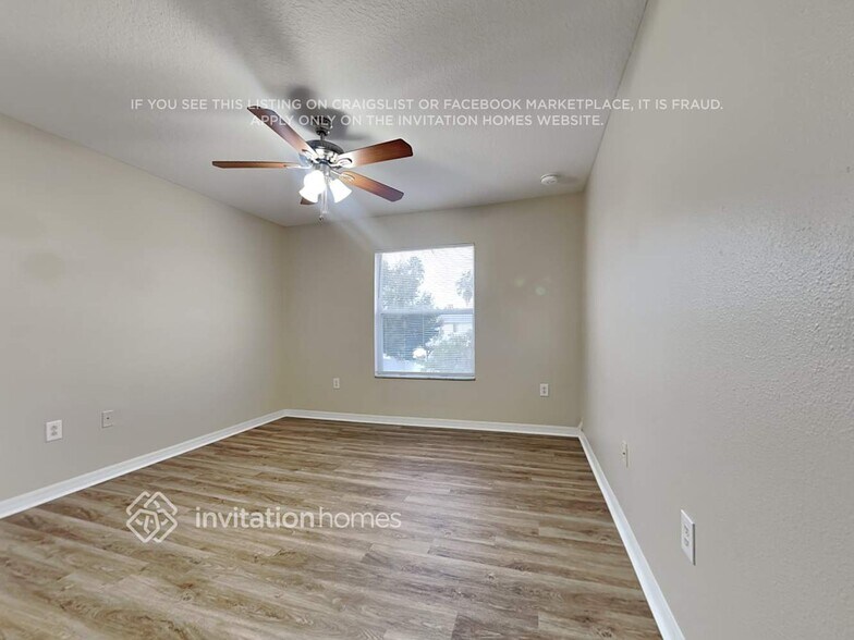 Building Photo - 4453 Creekside Dr
