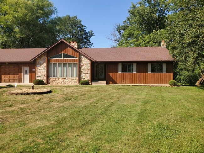 Building Photo - 10540 67th St S