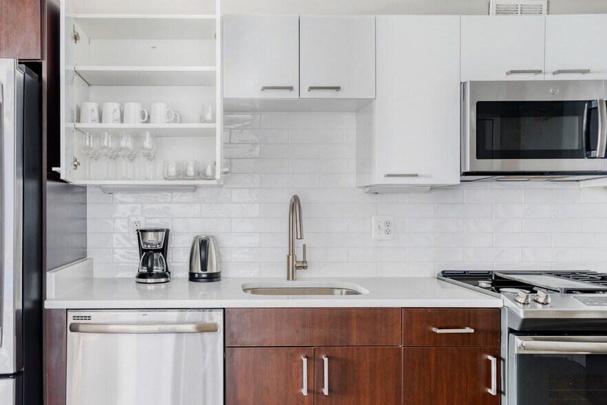 Building Photo - 1515 Richmond Hwy