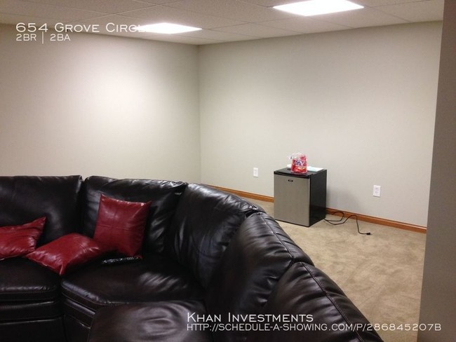 Building Photo - Huge condo w/finished basement in Gahanna