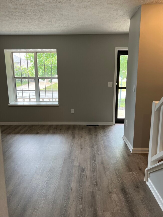 Building Photo - 4920 Drayton Rd