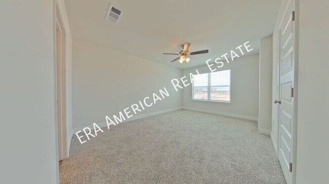 Building Photo - 2547 Cliff Hollow Cir