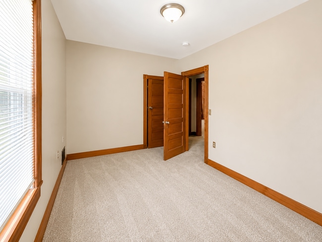 Building Photo - Classic Charm Meets Modern Updates in This Spacious Home ?