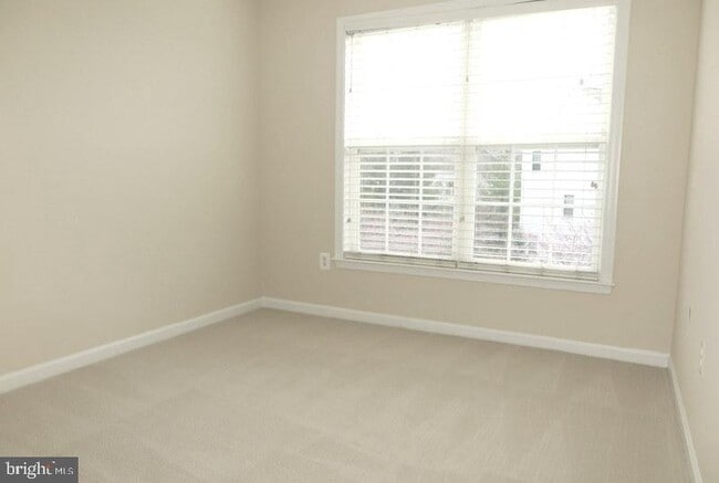 Building Photo - 1622 White Oak Vista Dr
