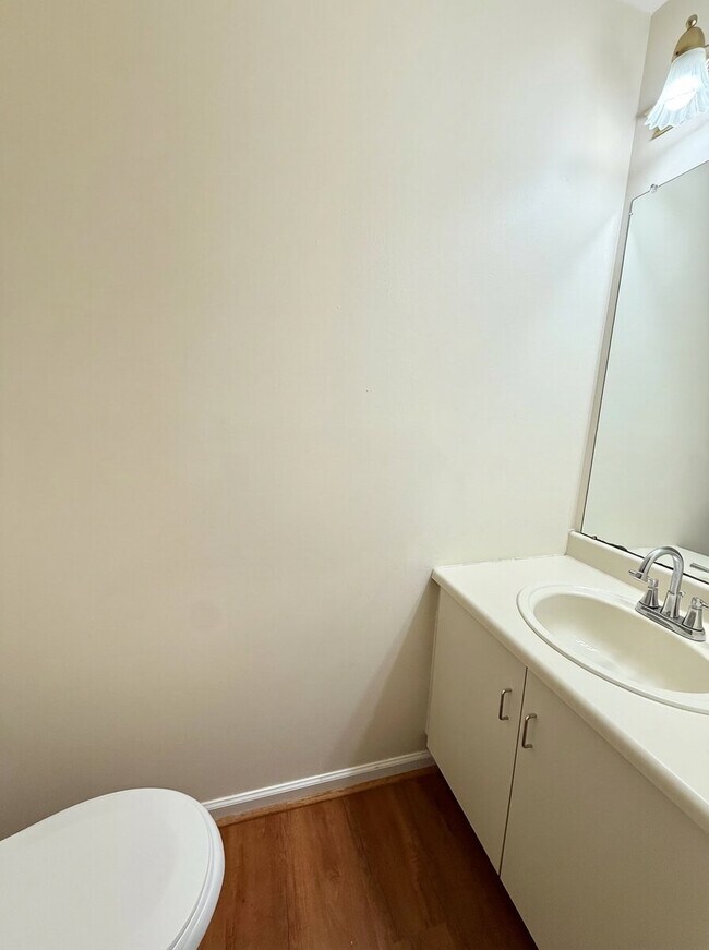 Building Photo - 306 Pimlico Way