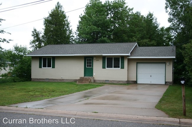 Primary Photo - 3 br, 1.5 bath House - 2038 Van Evera