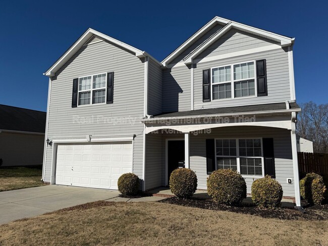 Building Photo - 5207 Silverbrook Dr