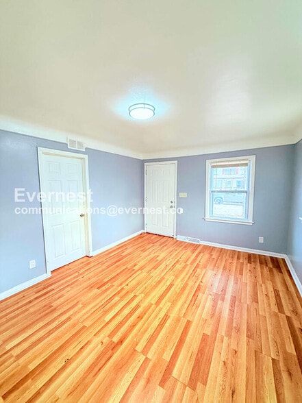 Building Photo - 8640 Chalmers Ave