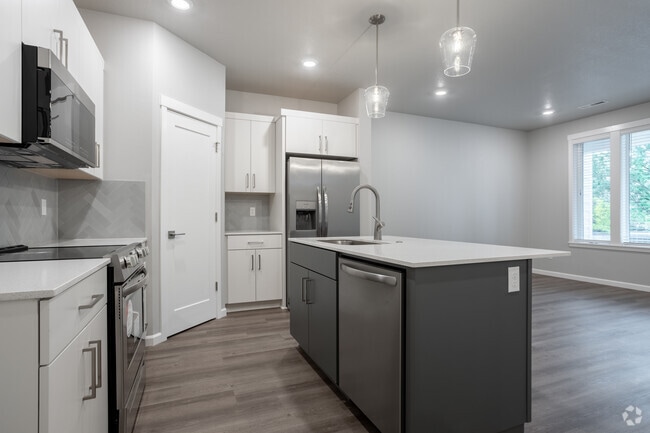 3BR, 2.5BA - 1,432SF - Grove at 162nd