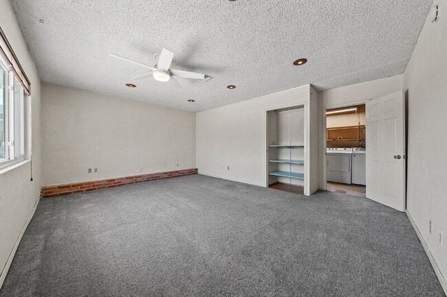 Building Photo - 8346 Lake Baca Dr
