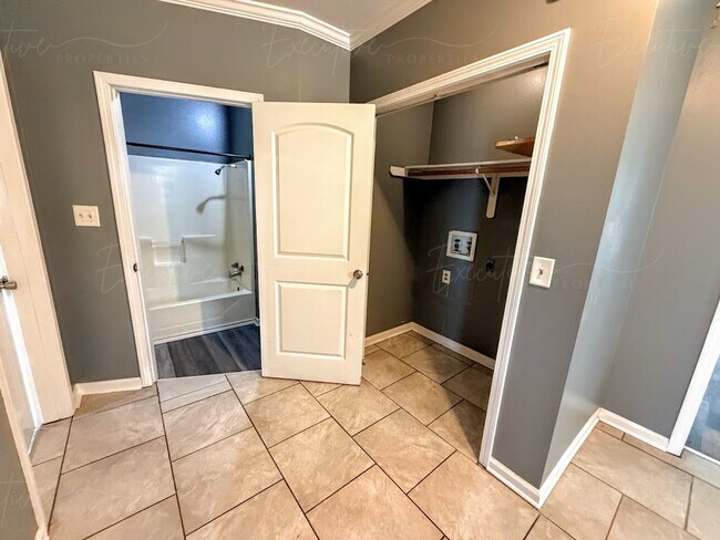 Building Photo - Move-In Ready in Sulphur | Updated 2BR Home w/ Covered Front Porch + Granite Countertops