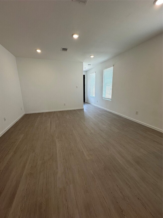 Building Photo - 6306 Orchid Bch Dr