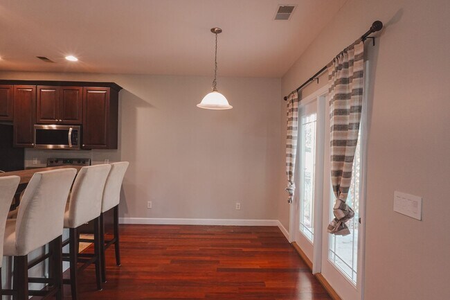 Building Photo - Coming Available!