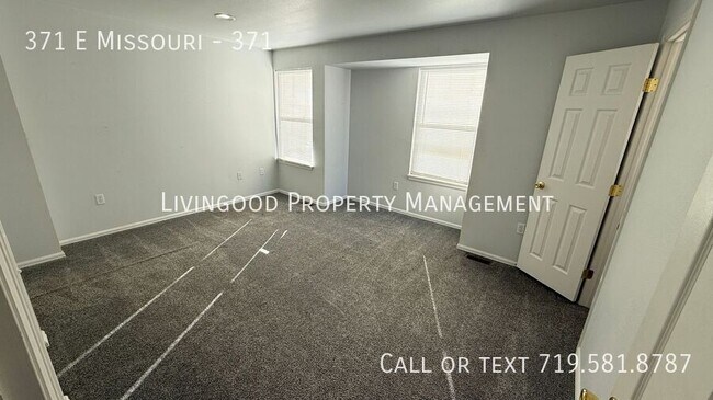 Building Photo - 371 E Missouri-371
