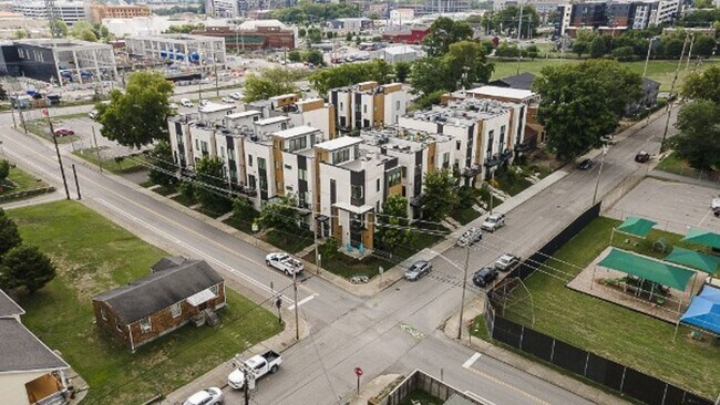 Building Photo - 3BR Germantown Townhome in the Heart of Nashville