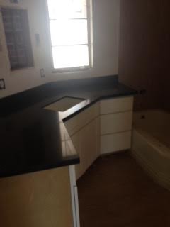 Bathroom/quart - 346 E Virginia Cir