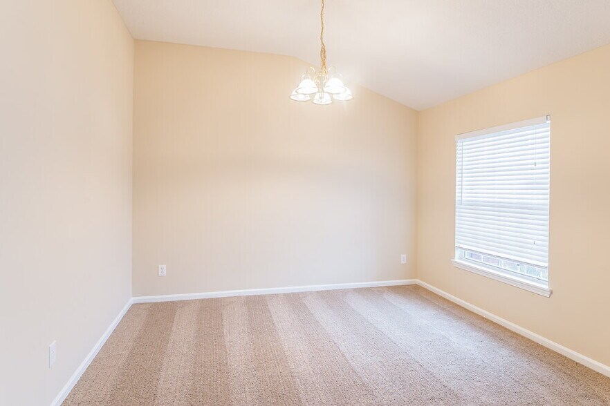 Building Photo - 9225 Hawks Run Ln