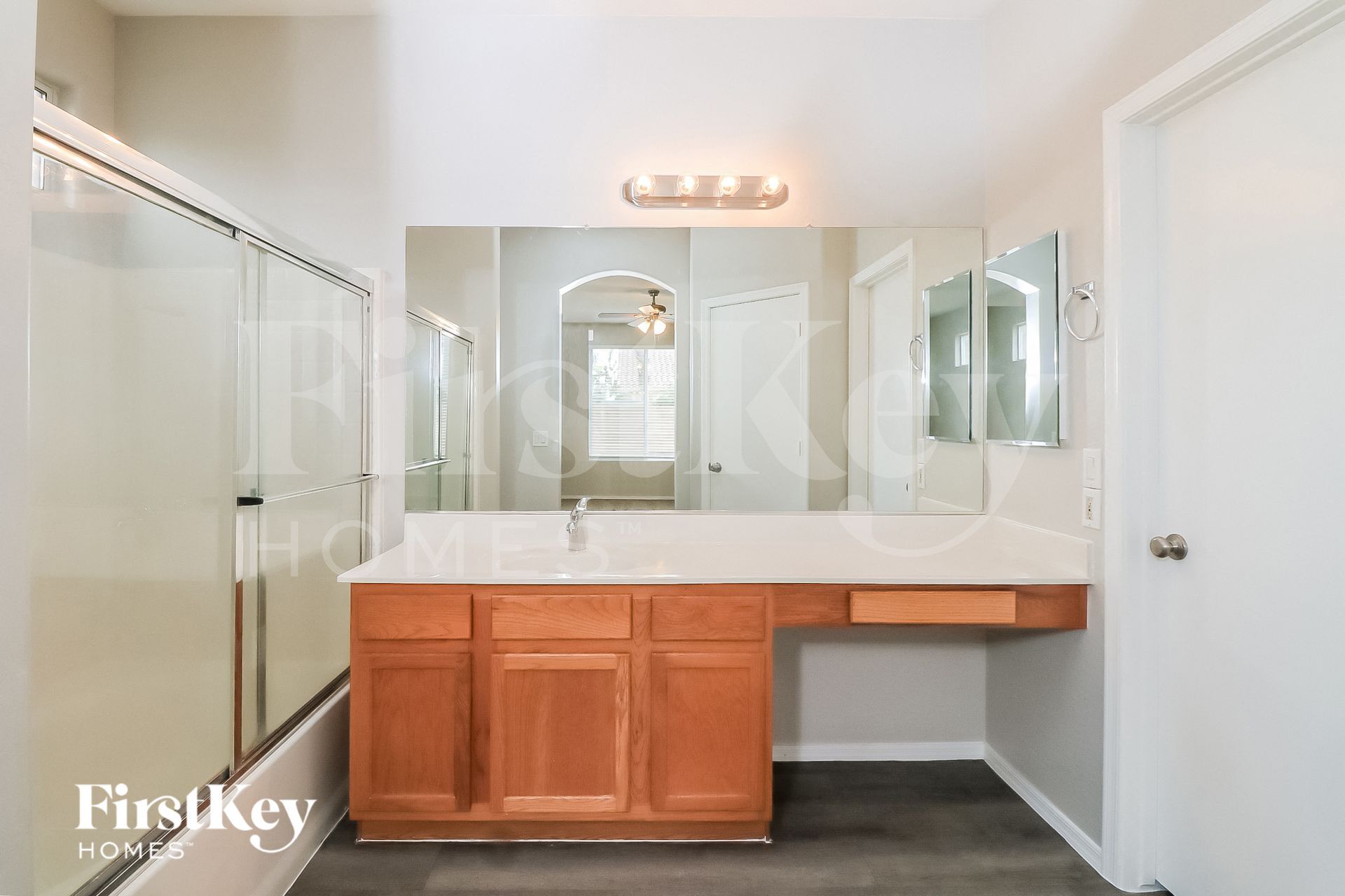 Building Photo - 7552 W State Ave