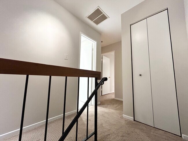 Building Photo - 10378 Bridgetown Pl