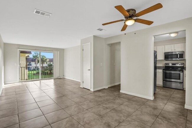 Building Photo - 7341 El Ocho Rd