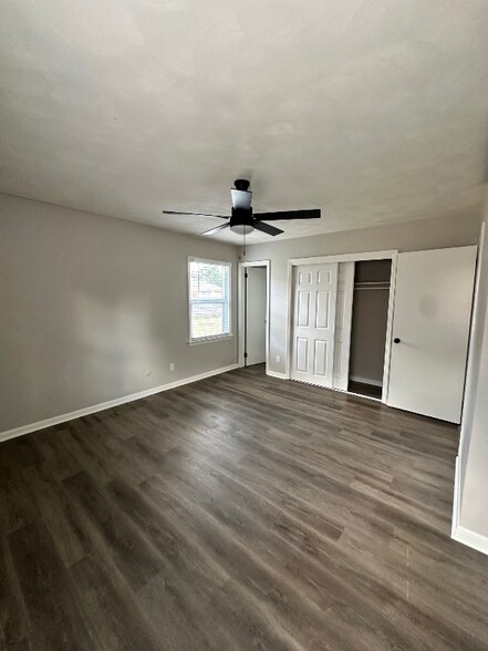 Building Photo - 508 Crown Crescent