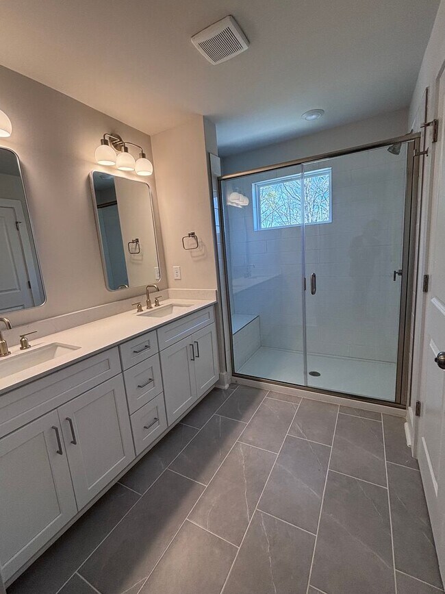 Building Photo - Brand new three-bedroom, 2.5-bath townhome