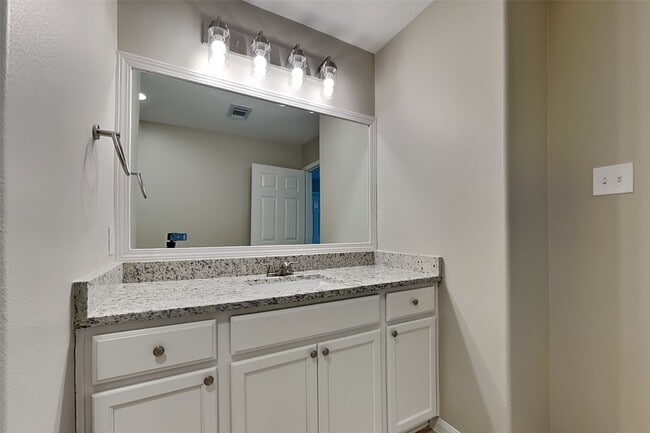 Building Photo - 10208 Jewel Ct