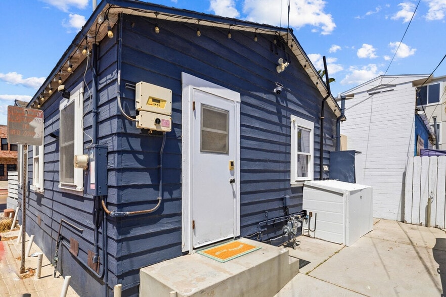 Building Photo - 3861 Mission Blvd