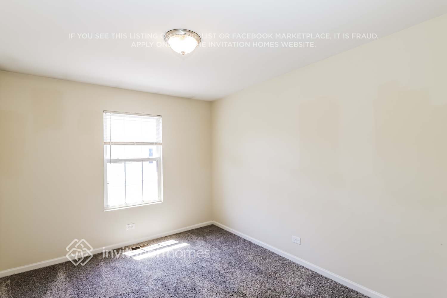Building Photo - 271 Springbrook Trail S