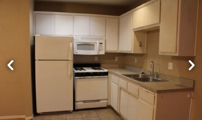 Building Photo - 235 Union Ave