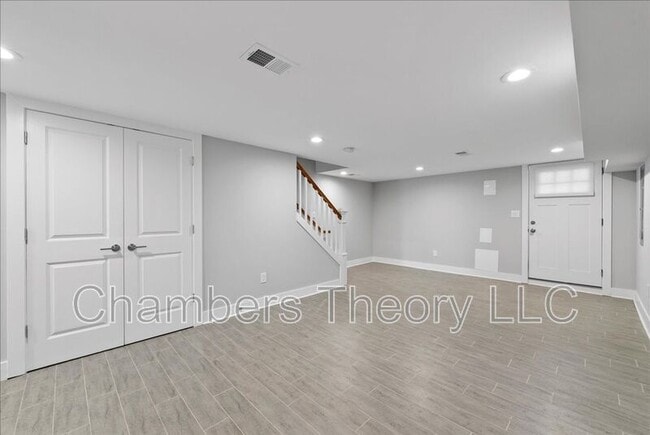 Building Photo - 1273 Oates St NE