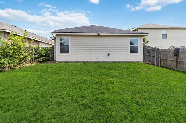 Building Photo - 6717 Waterhill Ln