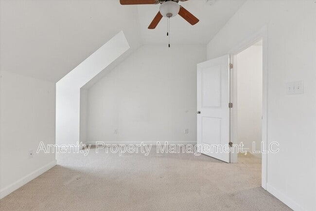 Building Photo - 103 Carrington Ln