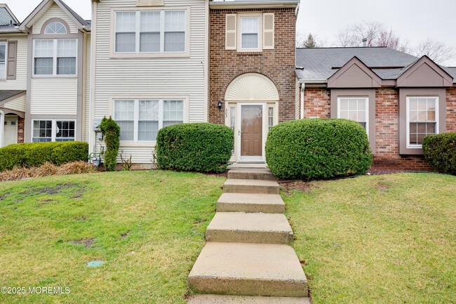 Primary Photo - 203 Waverly Ct