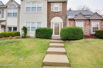 Building Photo - 203 Waverly Ct