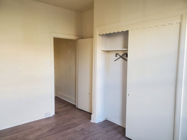 Building Photo - 3 Bedroom House in West Philadelphia