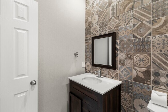 Building Photo - 1014 Riverlace Dr