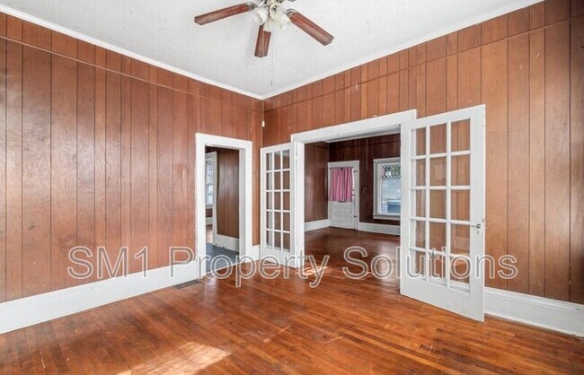 Building Photo - 2360 N Patterson Ave