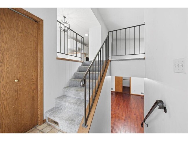 Building Photo - 9523 Hartford Cir