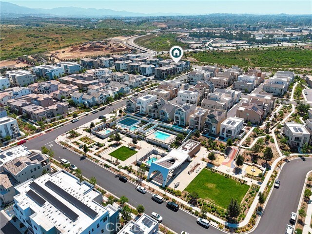 Building Photo - 158 Restore