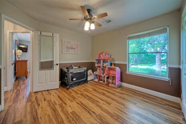 Building Photo - 511 Chaney's Crossing