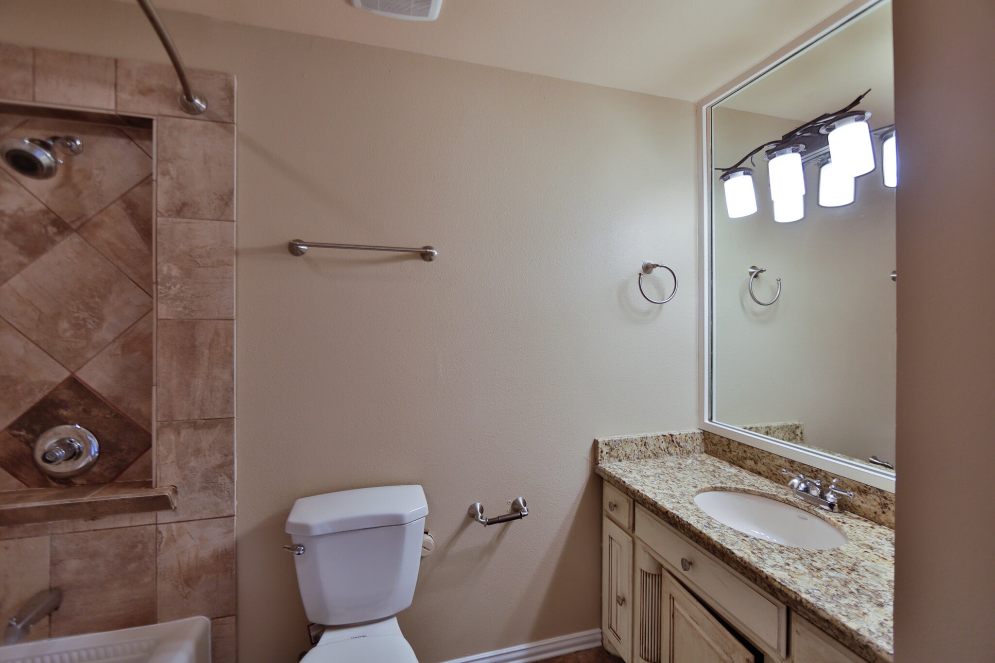 Building Photo - 2921 Normah St