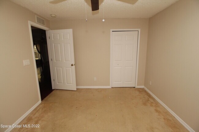 Building Photo - 3291 San Jose Ave SE