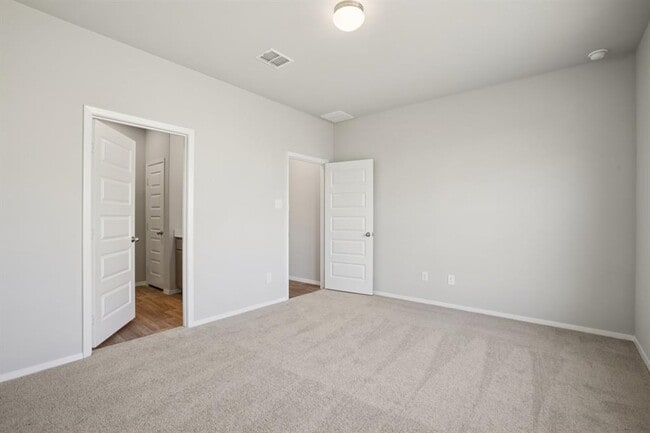 Building Photo - 11905 Murano Dr