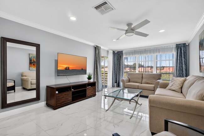 Building Photo - 5675 Queen Palm Ct