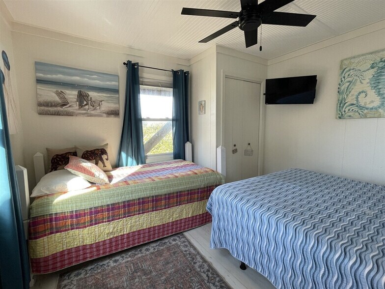 Building Photo - 54066 Marlin Dr