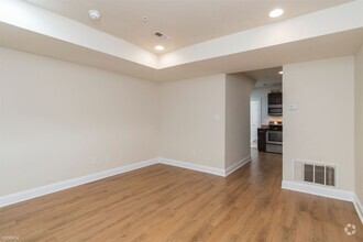 Building Photo - 5 br, 2 bath Triplex - 1842 N 17TH ST Unit...