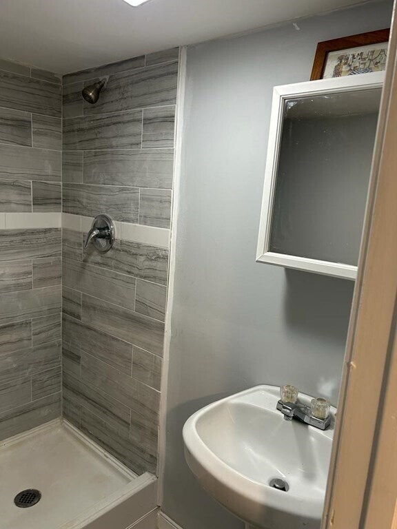 Building Photo - 75 Milk St