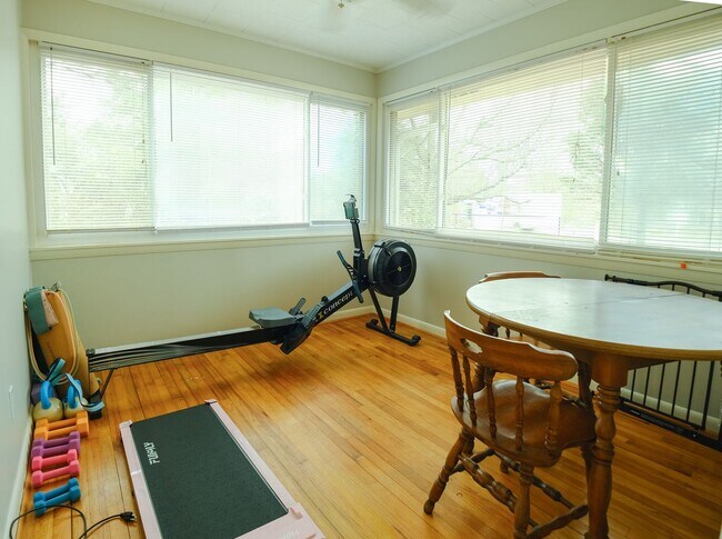 Building Photo - 51 S Main St