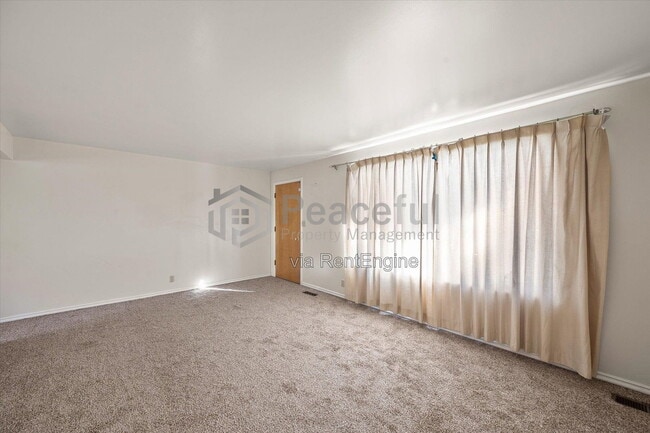Building Photo - 2197 N 250 W
